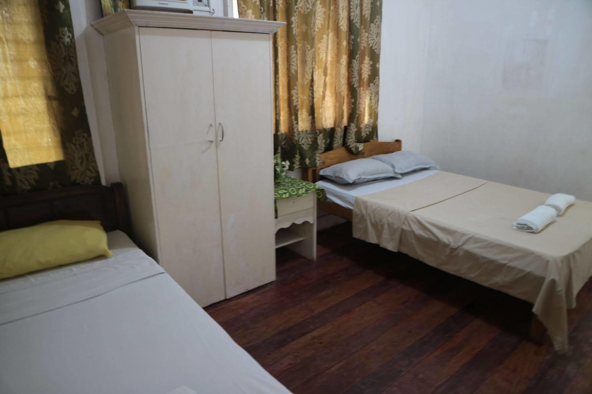 Newport Oak Pension Inn Tagbilaran City Exterior foto